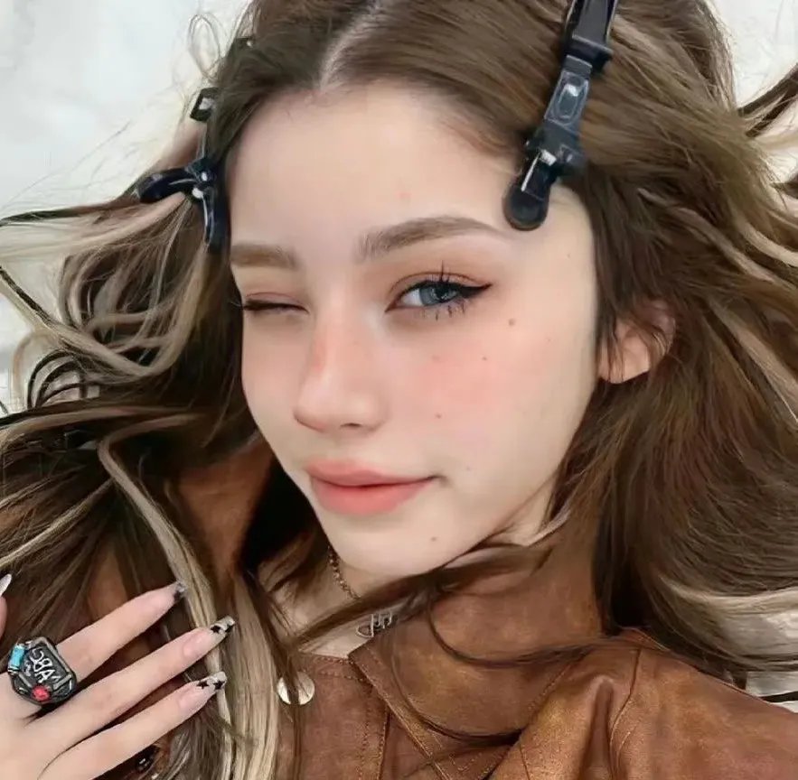 凤阁春残